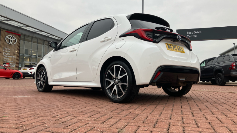 Toyota Yaris 1.5 Hybrid Dynamic 5dr CVT Hybrid Hatchback